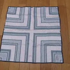 お値下げしました！YSL 幾何学模様 ハンカチ