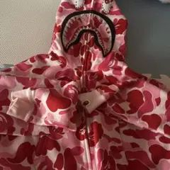 A BATHING APE ピンクカモ シャークパーカーのサムネイル