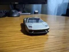 トミカ No.74 ランボルギーニ カウンタック LPI 800-4 1/64のサムネイル