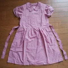 ベビーピンクハウス　赤いギンガムチェックの可愛いワンピース