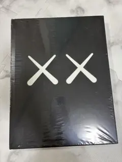 2026年最新】ユニクロ kaws アートブックの人気アイテム - メルカリ