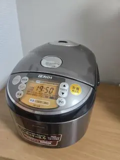 ZOJIRUSHI 圧力IH炊飯器 NP-NI18本体 1升(10合)のサムネイル