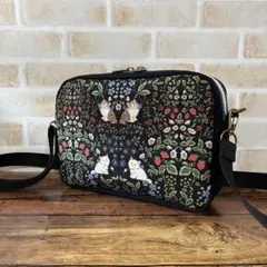 誕生日プレゼントに　キャットガーデン　ブラック　ショルダーバッグ　猫