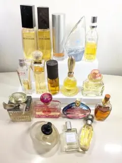 クロエ　イヴサンローラン　エスティローダー　フェラガモなど　香水　17個セット