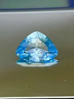 ブラジル産ブルートパーズ9.325ct127×176mmソーティング付き