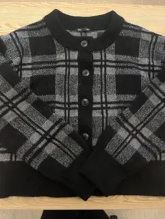GU 美品　チェック柄ボタン付きカーディガン