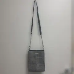 チェック柄ショルダーバッグのサムネイル