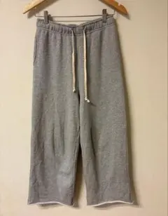 LUGNONCURE グレー スウェットパンツ ドローストリング付き