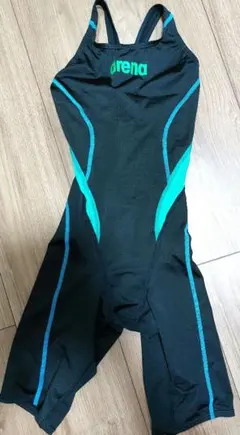 【ほぼ新品/購入額の三割引】arena競泳水着