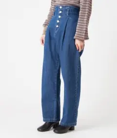 前ボタンストレートデニムパンツ