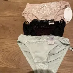 ショーツ3点セット Mサイズ レースとサテン