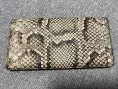 ヘビ革財布