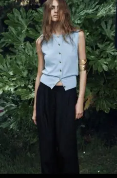 ZARAニットベスト ライトブルー S ゴールドボタン