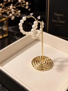 パールフープピアス ホワイトカラー