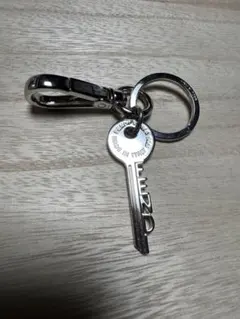 FENDI シルバー キーリング付きキーホルダー
