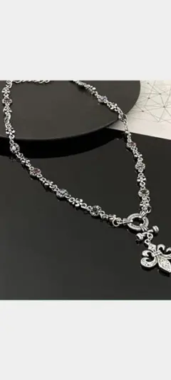 蝶モチーフ、フアッション ネックレス