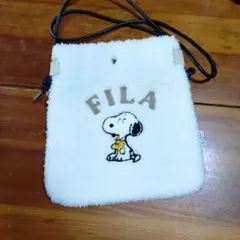 スヌーピーとFILAのコラボポシェット