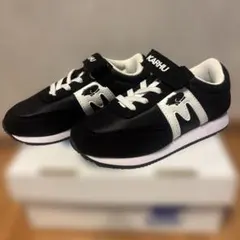 【新品】KARHU スニーカー　キッズ　18センチのサムネイル