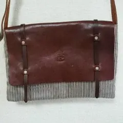【IL BISONTE】ショルダーバッグ