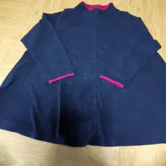 ネイビーと赤のハイネックチュニック