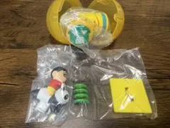 クレヨンしんちゃん　ゆらゆらマスコット　カプセルトイ コインケース