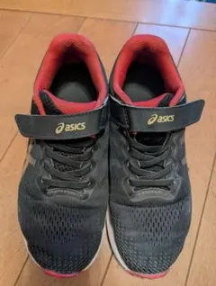 asics キッズ スニーカー 黒/赤 ベルト付き