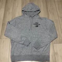 【週末値下げ】 New Balance グレー パーカー Ｌ