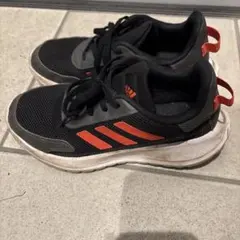 adidas 黒/赤 スニーカー