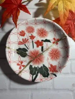 金継ぎ作品　美濃焼小皿　菊文様 伝統工芸 一点物