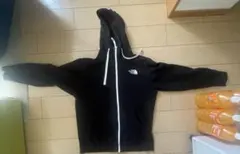 ノースフェイス　パーカー