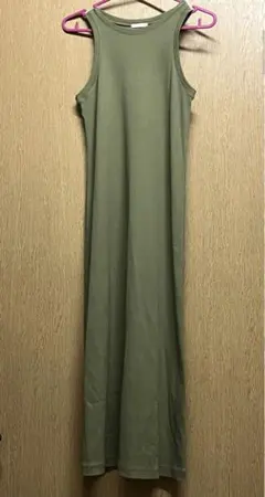 【美品】　ワンピース　GU ノースリーブ　XS ノースリーブワンピース