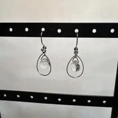水晶のピアス