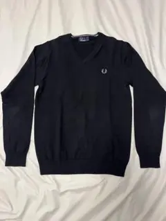 FRED PERRY 黒 Vネック セーター