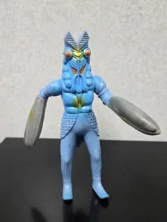 ウルトラマンシリーズ 青い怪獣 フィギュア - メルカリ