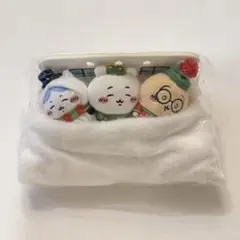ちいかわ ハッピーホリデーなマスコット おやすみベッド ハチワレ うさぎ