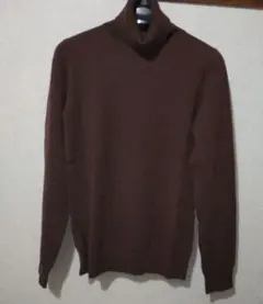 ユニクロ カシミヤ タートルネック レディース M