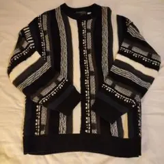 黒白ストライプニットセーター