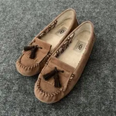 UGG モカシン　ローファー　スリッポン　タッセル　ブラウン 25