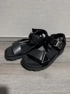 PRADAプラダ サンダル8.5 レザー新品
