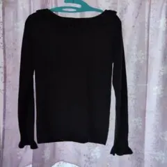 レディース　ブラック　黒　フリルネック　長袖　トップス