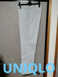 UNIQLOユニクロ感動パンツ（ウルトラライト・ストライプ）