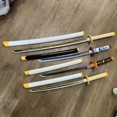 鬼滅の刃　日輪刀　模造刀　コスプレ　大人用サイズ　8本セット 鬼滅の刃 日輪刀 模造刀 コスプレ 大人用サイズ 8本セット - メルカリ