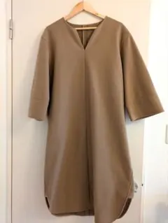 シンプリシテェ SIMPLICITE スリットVネック起毛長袖ワンピース