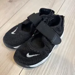 NIKE スニーカー