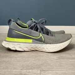 Item thumbnail for item fdd59cde-9f80-4203-8dd6-813454ae40d0