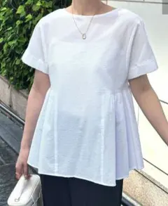 新品・未使用】TORRAZZODONNA スタイルアップシアーペプラムトップス