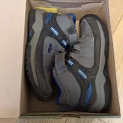 KEEN　キッズシューズ　18.5センチ