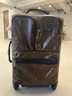 TUMI レザー キャリーケース ブラウンのサムネイル