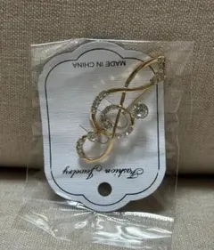 ラスト1点✨ ト音記号 ブローチ ゴールド レディース 音楽 パール 楽譜