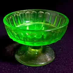 2025年最新】ウランガラス皿の人気アイテム - メルカリ